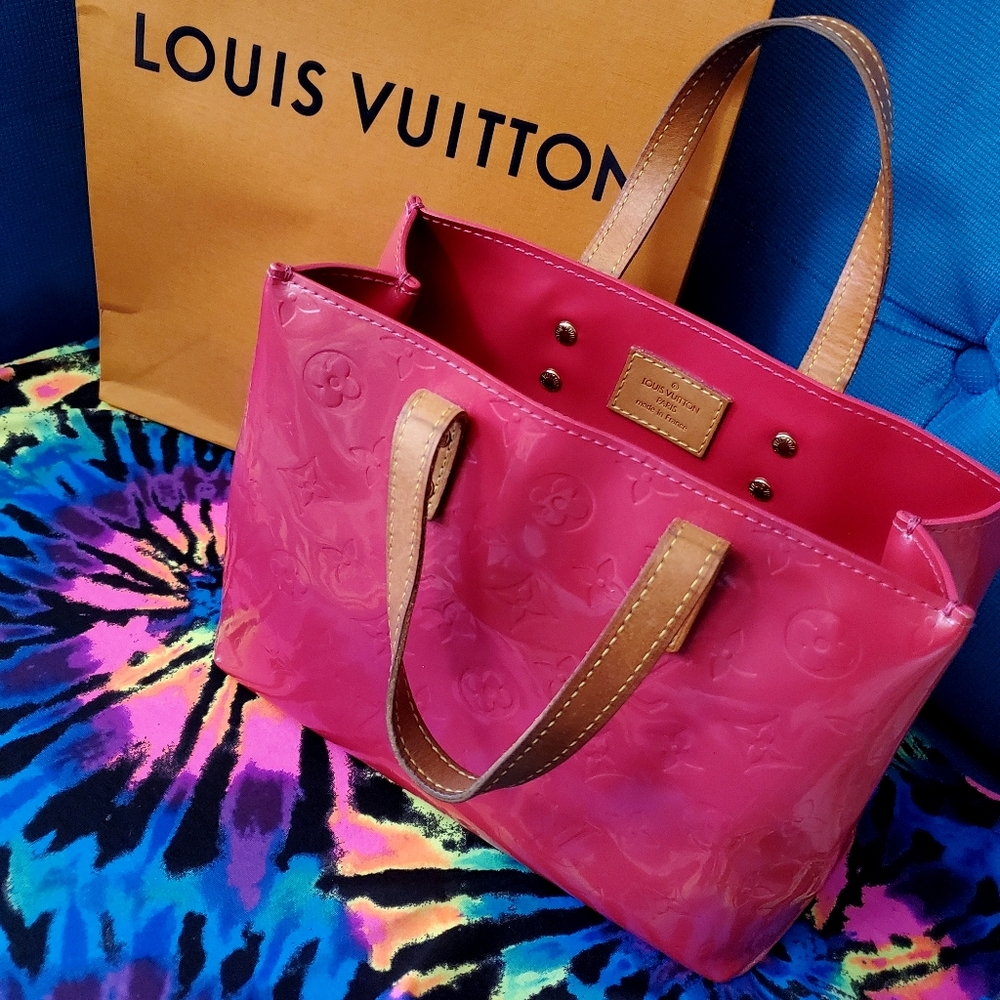 SOLD  Authentic Louis Vuitton Pink Vernis Handbag
